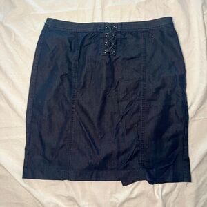 Talbots Women’s Size 18 Navy Skirt with Front Tie Detail